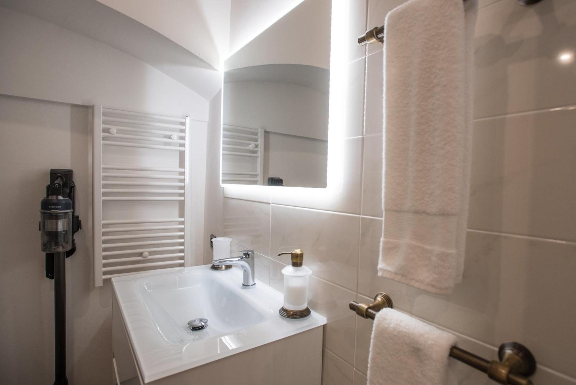 Apartment In The City Centre Cagliari Extérieur photo